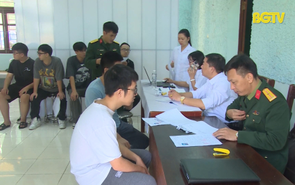 Thực hiện tốt c&ocirc;ng t&aacute;c kh&aacute;m tuyển nghĩa vụ qu&acirc;n sự