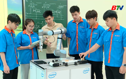 Bắc Ninh - Kỷ nguy&ecirc;n vươn m&igrave;nh: Nguồn nh&acirc;n lực chất lượng cao - lợi thế cạnh tranh của Bắc Ninh