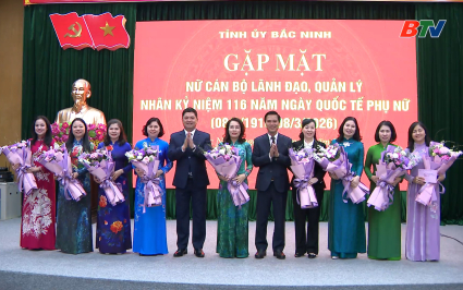 Ban Thường vụ Tỉnh ủy gặp mặt nữ c&aacute;n bộ l&atilde;nh đạo, quản l&yacute;