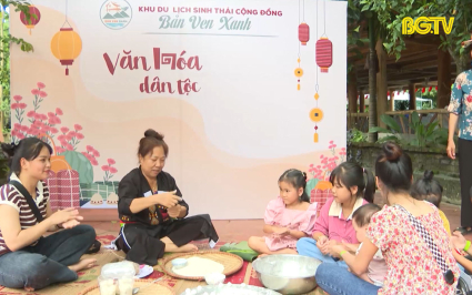 Bản Ven h&uacute;t kh&aacute;ch dịp nghỉ lễ