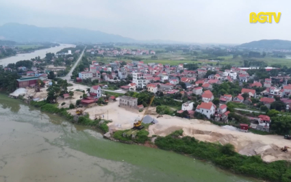 Bảo đảm an to&agrave;n h&agrave;nh lang đ&ecirc; trước m&ugrave;a mưa b&atilde;o