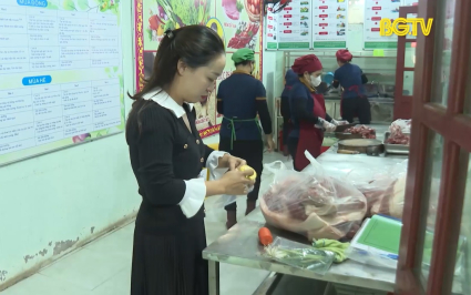 Bảo đảm chất lượng bữa ăn b&aacute;n tr&uacute; 