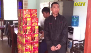 Bắt giữ đối tượng vận chuyển 52kg ph&aacute;o 