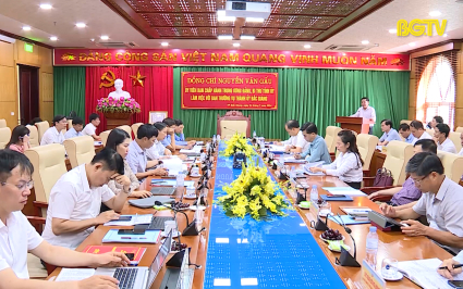 B&iacute; thư Tỉnh uỷ l&agrave;m việc với Ban Thường vụ Th&agrave;nh ủy Bắc Giang