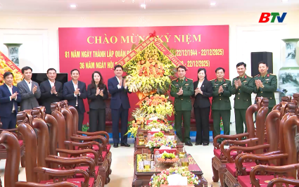 L&atilde;nh đạo tỉnh thăm, ch&uacute;c mừng Bộ CHQS tỉnh