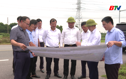 B&iacute; thư Tỉnh ủy kiểm tra, khảo s&aacute;t một số tuyến giao th&ocirc;ng trọng điểm 