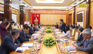 B&iacute; thư Tỉnh ủy tiếp v&agrave; l&agrave;m việc với Đại sứ H&agrave;n Quốc tại Việt Nam