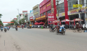 Bộ C&ocirc;ng an đồng &yacute; cho ph&eacute;p thương nh&acirc;n Trung Quốc nhập cảnh thu mua vải thiều