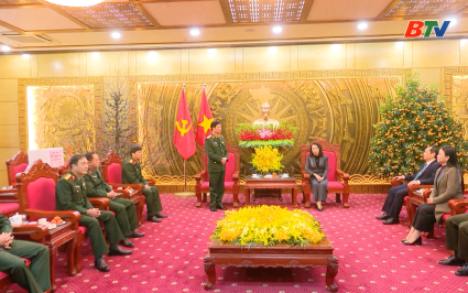 Bộ Tư lệnh Qu&acirc;n đo&agrave;n 12 ch&uacute;c tết Tỉnh uỷ Bắc Ninh 