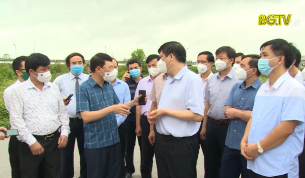 Bộ Y tế l&agrave;m việc tại Bắc Giang: Kh&ocirc;ng để dịch l&acirc;y lan trong cộng đồng