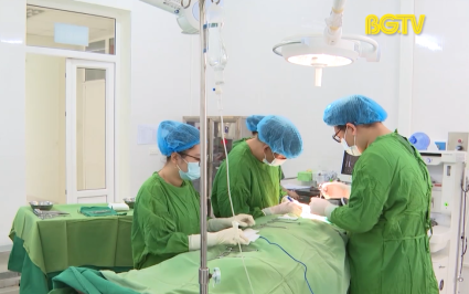 Bước tiến trong điều trị u tuyến gi&aacute;p  