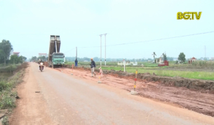 Những người ti&ecirc;n phong hiến đất l&agrave;m đường