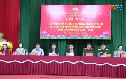 C&aacute;c ứng cử vi&ecirc;n đơn vị bầu cử số 3 HĐND tỉnh tiếp x&uacute;c cử tri x&atilde; Cẩm L&yacute;