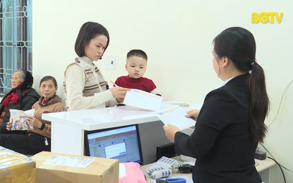 C&aacute;c vấn đề x&atilde; hội: Nh&igrave;n lại hiệu quả của điểm Bưu điện văn h&oacute;a x&atilde;