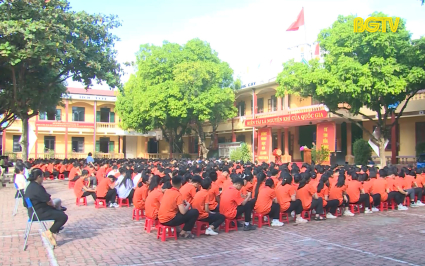 C&aacute;c vấn đề x&atilde; hội: Ph&ograve;ng chống bạo lực trong thanh thiếu ni&ecirc;n