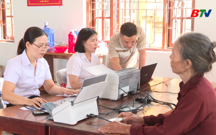 Cải c&aacute;ch h&agrave;nh ch&iacute;nh: Đưa dịch vụ c&ocirc;ng trực tuyến đến với người d&acirc;n