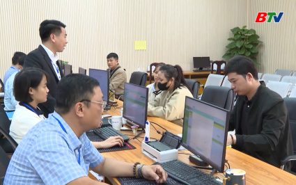 Cải c&aacute;ch h&agrave;nh ch&iacute;nh: R&egrave;n t&aacute;c phong, n&acirc;ng cao chất lượng thực thi c&ocirc;ng vụ