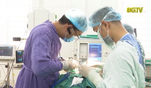 Cảnh b&aacute;o bệnh ung thư tuyến gi&aacute;p ở giới trẻ
