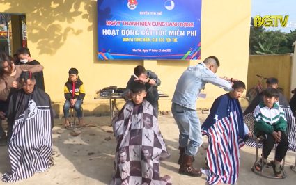 Cắt t&oacute;c miễn ph&iacute; cho người kh&oacute; khăn 