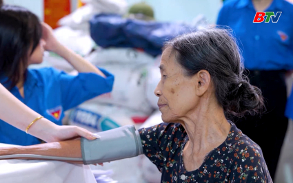 Chăm lo cho c&aacute;c gia đ&igrave;nh ch&iacute;nh s&aacute;ch l&agrave; "mệnh lệnh từ tr&aacute;i tim"