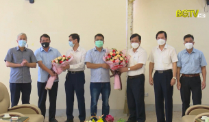 Chia tay đo&agrave;n c&aacute;n bộ y tế H&agrave; Nội 
