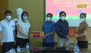 Chia tay đo&agrave;n c&ocirc;ng t&aacute;c Bệnh viện Bạch Mai