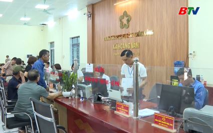 Ch&iacute;nh quyền cấp x&atilde; nhanh ch&oacute;ng phục vụ người d&acirc;n sau s&aacute;p nhập 