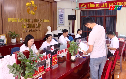 Ch&iacute;nh quyền chủ động đến với d&acirc;n 