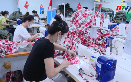 Ch&iacute;nh s&aacute;ch thuế v&agrave; cuộc sống: Doanh nghi&ecirc;p, người nộp thuế tiếp tục thụ hưởng ch&iacute;nh s&aacute;ch giảm thuế