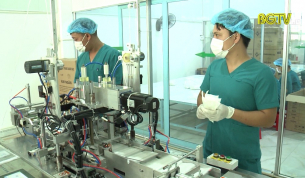 Chống bu&ocirc;n lậu: Thực hiện quy định ph&aacute;p luật trong lĩnh vực y tế