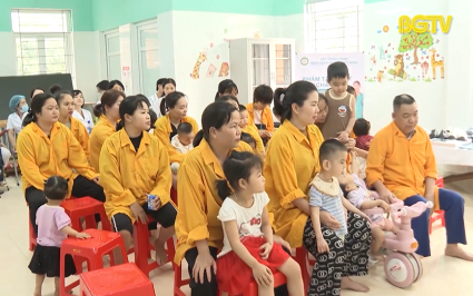 Chủ động tầm so&aacute;t bệnh b&agrave;n ch&acirc;n bẹt ở trẻ em 