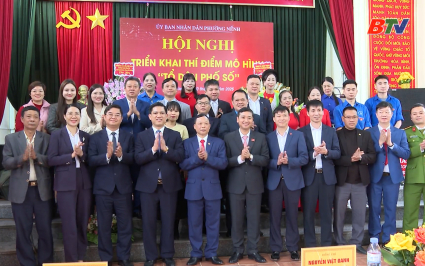 Chủ tịch HĐND tỉnh dự ra mắt m&ocirc; h&igrave;nh điểm &ldquo;Tổ d&acirc;n phố số&rdquo; tại phường Nếnh
