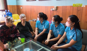 Chủ tịch Hội phụ nữ hết l&ograve;ng v&igrave; c&ocirc;ng t&aacute;c từ thiện