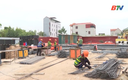 Chủ tịch UBND tỉnh chỉ đạo đẩy nhanh tiến độ GPMB một số dự &aacute;n khu vực ph&iacute;a nam S&ocirc;ng Cầu