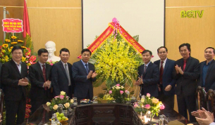 Chủ tịch UBND tỉnh ch&uacute;c mừng ng&agrave;y thầy thuốc Việt Nam