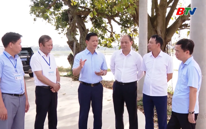 Chủ tịch UBND tỉnh kiểm tra hoạt động một số đơn vị