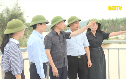 Chủ tịch UBND tỉnh kiểm tra t&igrave;nh h&igrave;nh khắc phục hậu quả b&atilde;o số 3