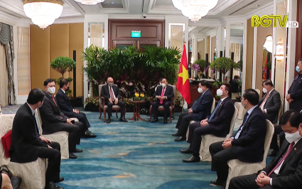 Chủ tịch UBND tỉnh tham gia đo&agrave;n cấp cao Việt Nam thăm Singapore