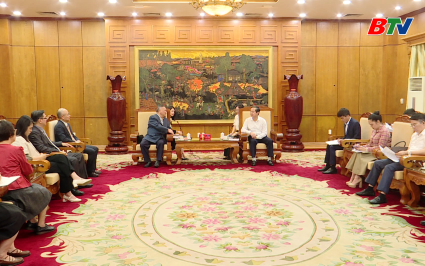 Chủ tịch UBND tỉnh tiếp đo&agrave;n c&ocirc;ng t&aacute;c C&ocirc;ng ty TNHH Ph&aacute;t triển Nh&agrave; đất Shun-Far