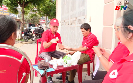 Truyền h&igrave;nh Nh&acirc;n đạo: Chương tr&igrave;nh phổ cập kiến thức sơ cấp cứu ban đầu