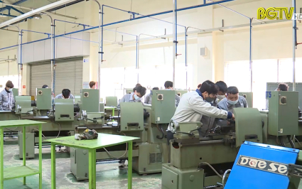 Chuy&ecirc;n đề: Định hướng, ph&acirc;n luồng đ&agrave;o tạo nghề cho lao động