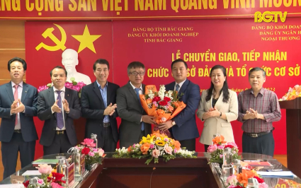 Chuyển giao Đảng bộ Vietcombank CN Bắc Giang về Vietcombank Việt Nam