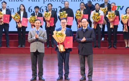 Chuyện trong tuần: Đ&oacute;n l&agrave;n s&oacute;ng đầu tư 2026