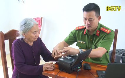 C&ocirc;ng an Lạng Giang đẩy mạnh cải c&aacute;ch h&agrave;nh ch&iacute;nh phục vụ nh&acirc;n d&acirc;n