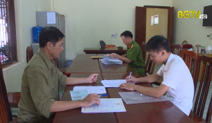 C&ocirc;ng an Y&ecirc;n Dũng tập trung cao thu thập dữ liệu d&acirc;n cư