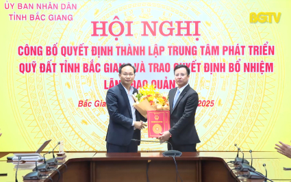 C&ocirc;ng bố quyết định về tổ chức v&agrave; c&aacute;n bộ