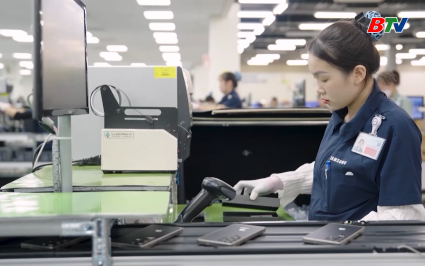 C&ocirc;ng nghiệp bứt ph&aacute; - Th&uacute;c đẩy tăng trưởng