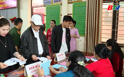 C&ocirc;ng nh&acirc;n, người lao động gửi gắm niềm tin qua l&aacute; phiếu