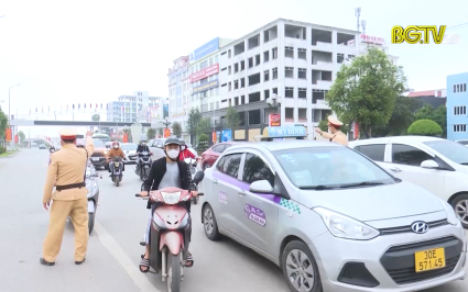 CSGT TP Bắc Giang tăng cường đảm bảo trật tự giao th&ocirc;ng dịp gi&aacute;p Tết 