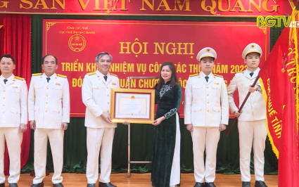 Cục Thuế Bắc Giang đ&oacute;n nhận Hu&acirc;n chương Độc lập hạng Ba 